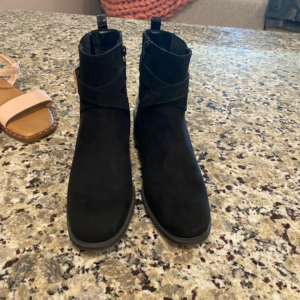 Black Ankle Boot With A Block Heel And A Gold Buc… - image 3